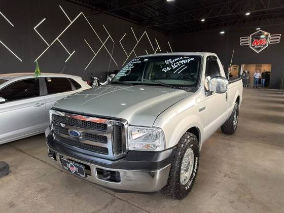 FORD F-250 4.2 XLT 4X2 CD TURBO INTERCOOLER DIESEL 4P MANUAL